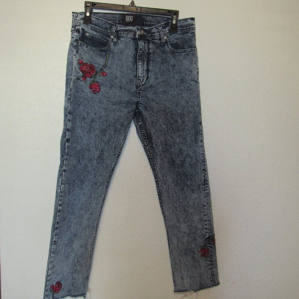 BDG Urban Outfitters Jeans Women Size 31 W Acid Wash Blue Red Rose Embroidered G